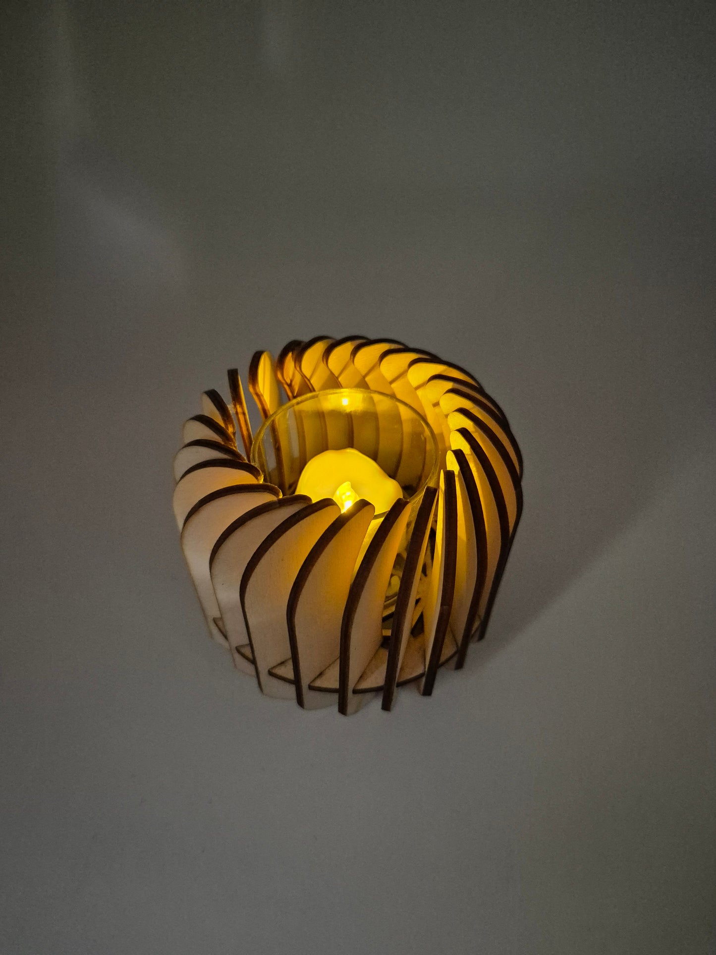 Teelichtlampe / Teelichthalter klein rund